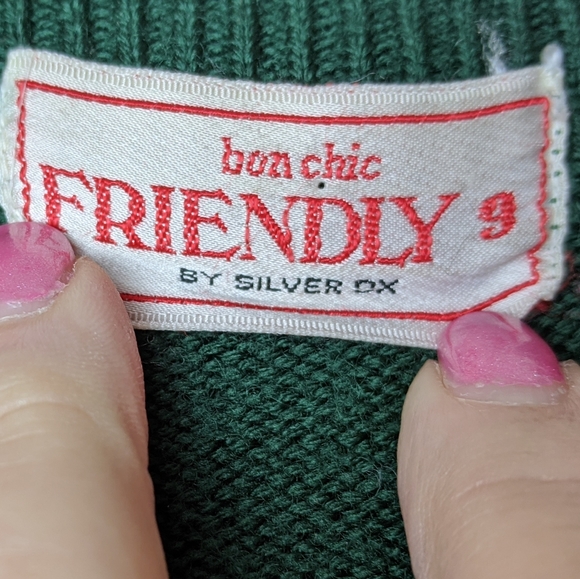 Bon Chic Friendly Green V-neck embroidered sweater - Picture 4 of 5